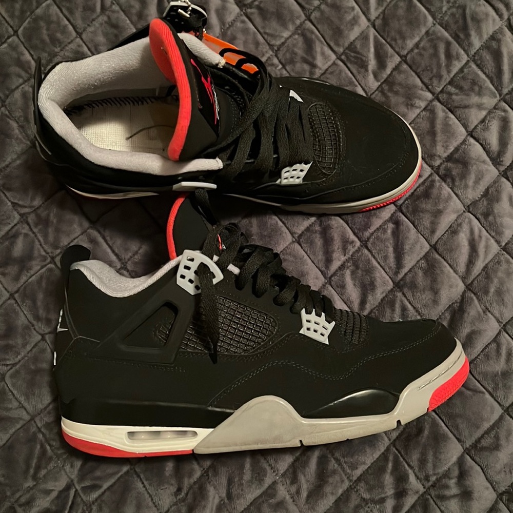 Jordan 4